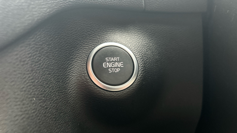 Volvo Xc40 1.5 T3 [163] R DESIGN 5dr Geartronic Petrol Estate